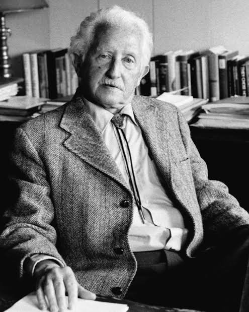Erik Erikson